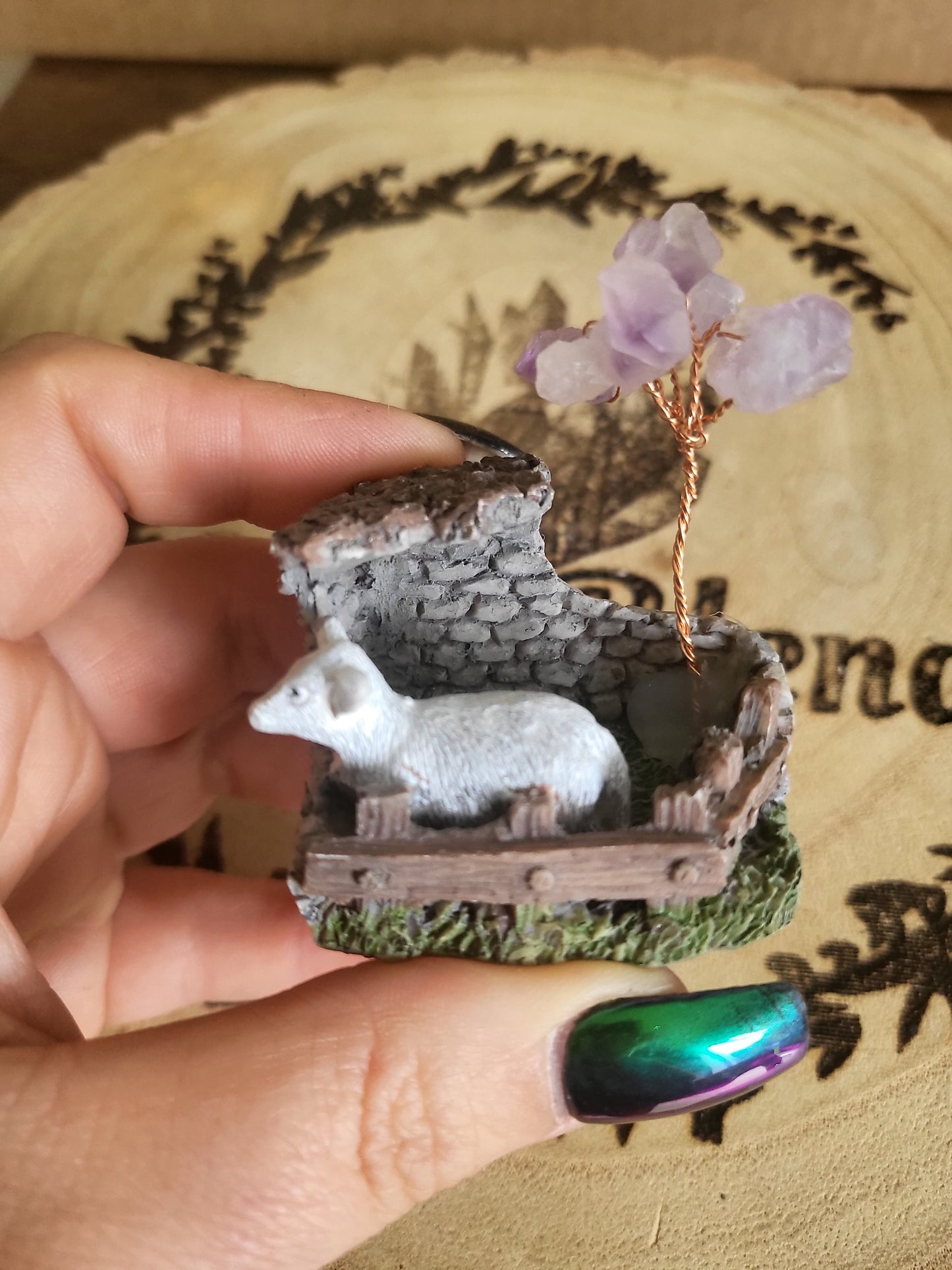 Amethyst chip tree lamb