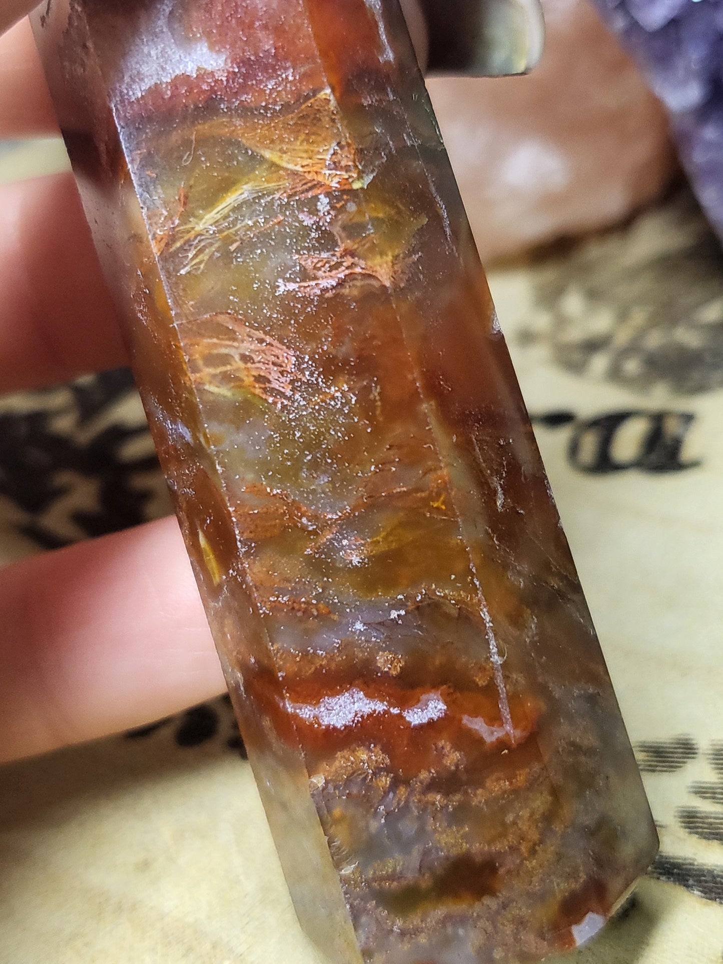 Red moss agate point