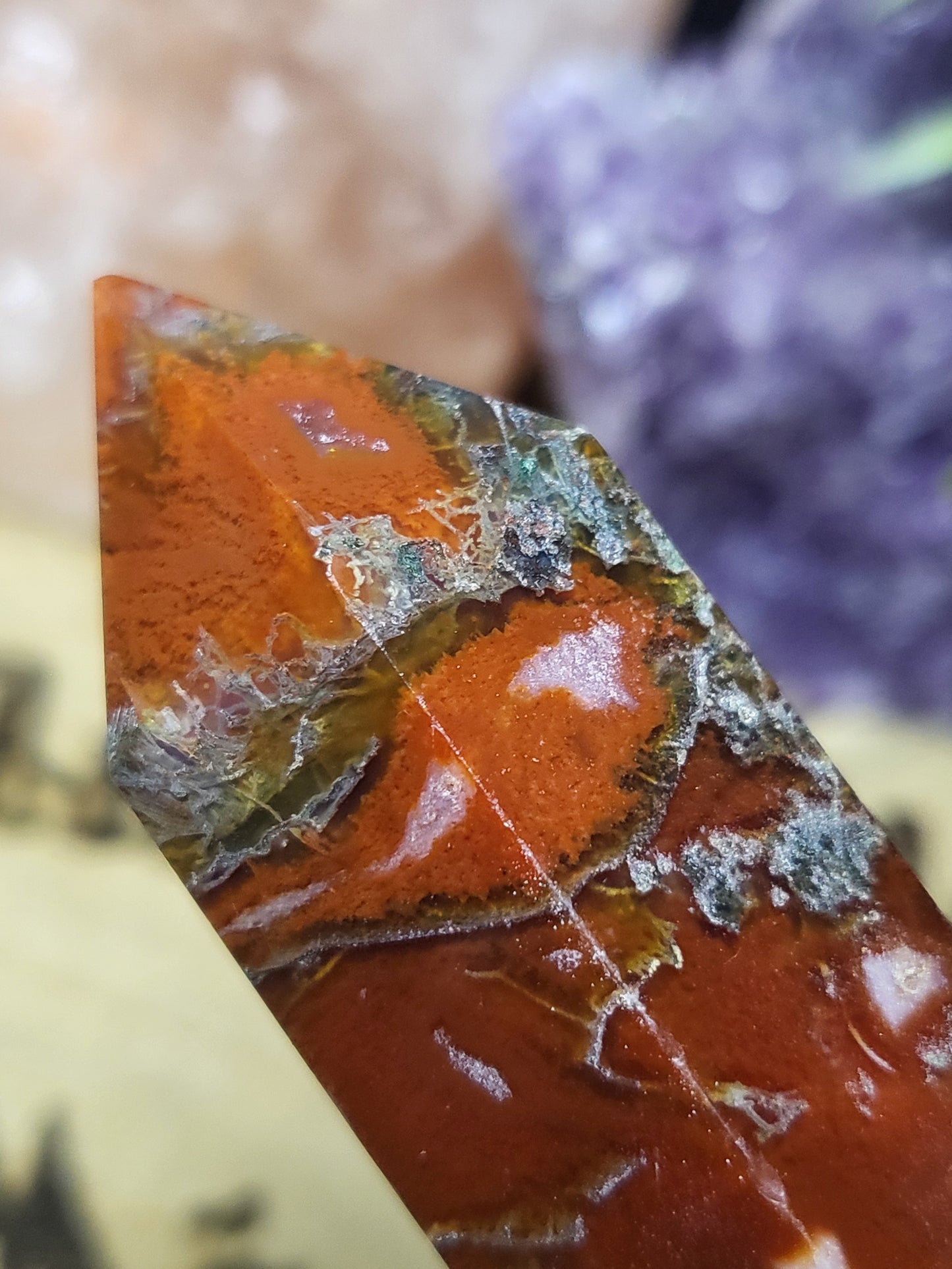 Red moss agate point