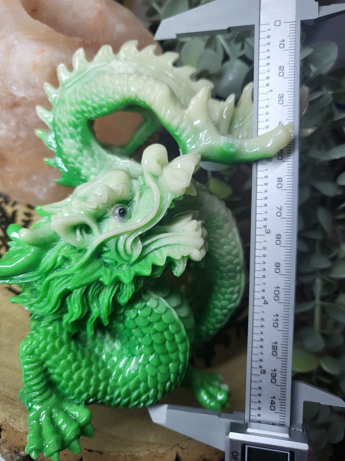 Glow in dark resin dragon (broken claw)