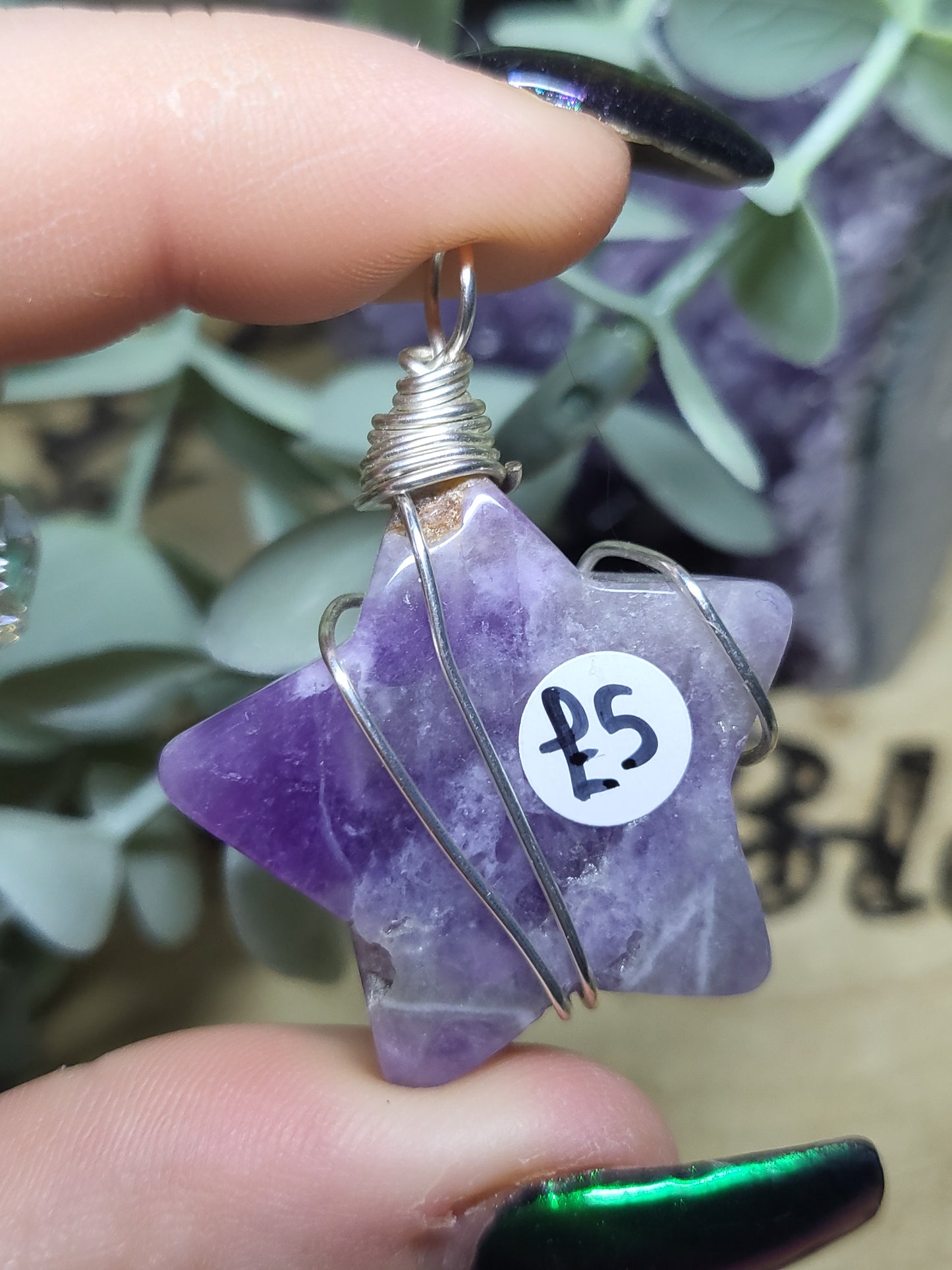 Amethyst star pendant