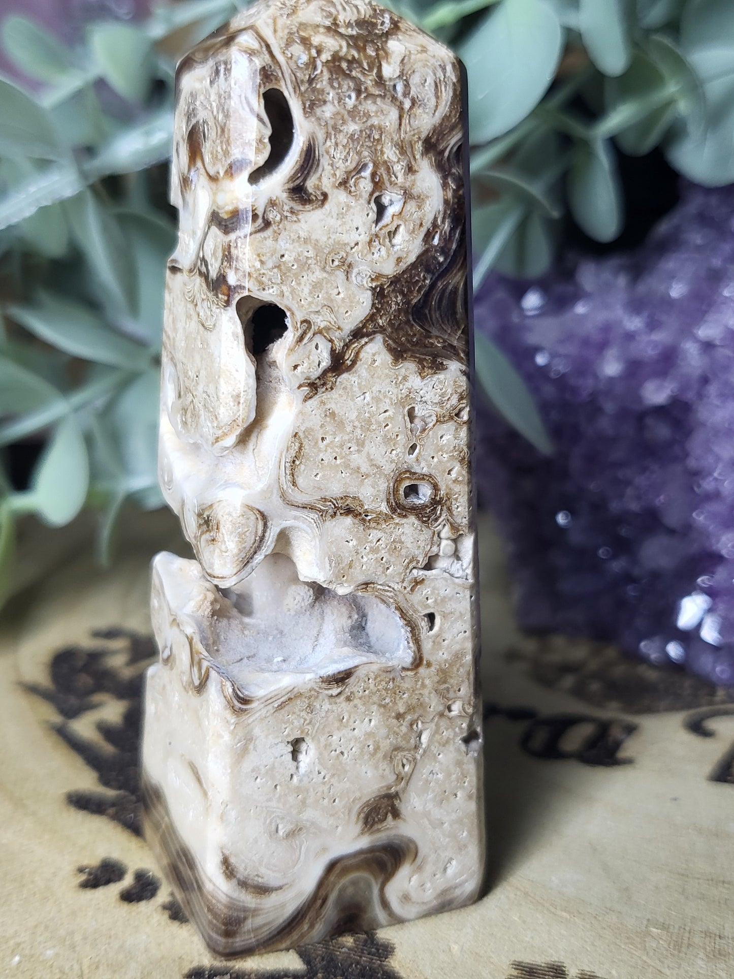Chocolate calcite point