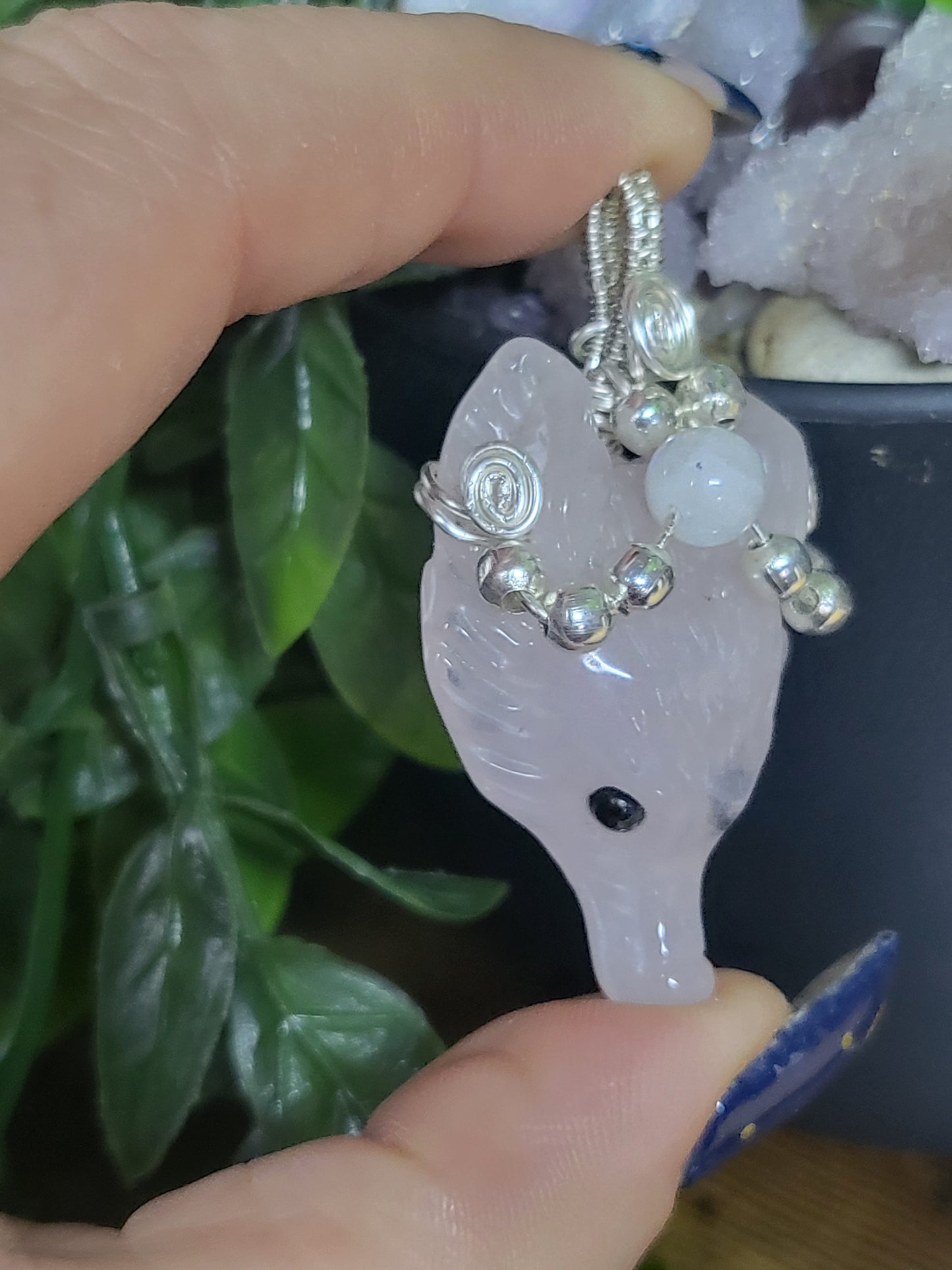 Rose quartz wolf pendant with moonstone
