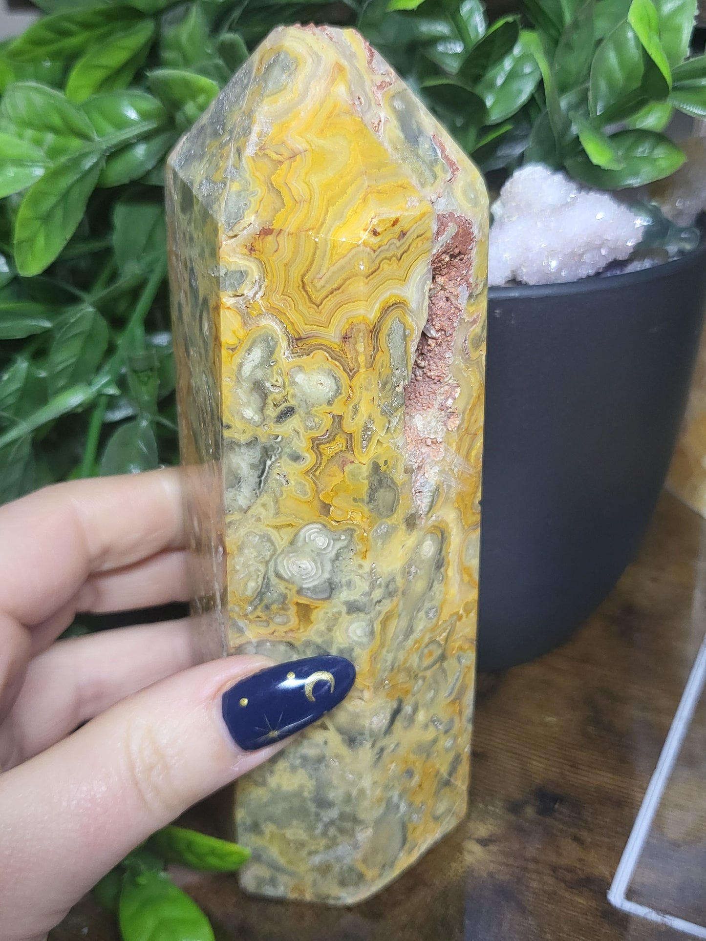 Crazy lace agate tower