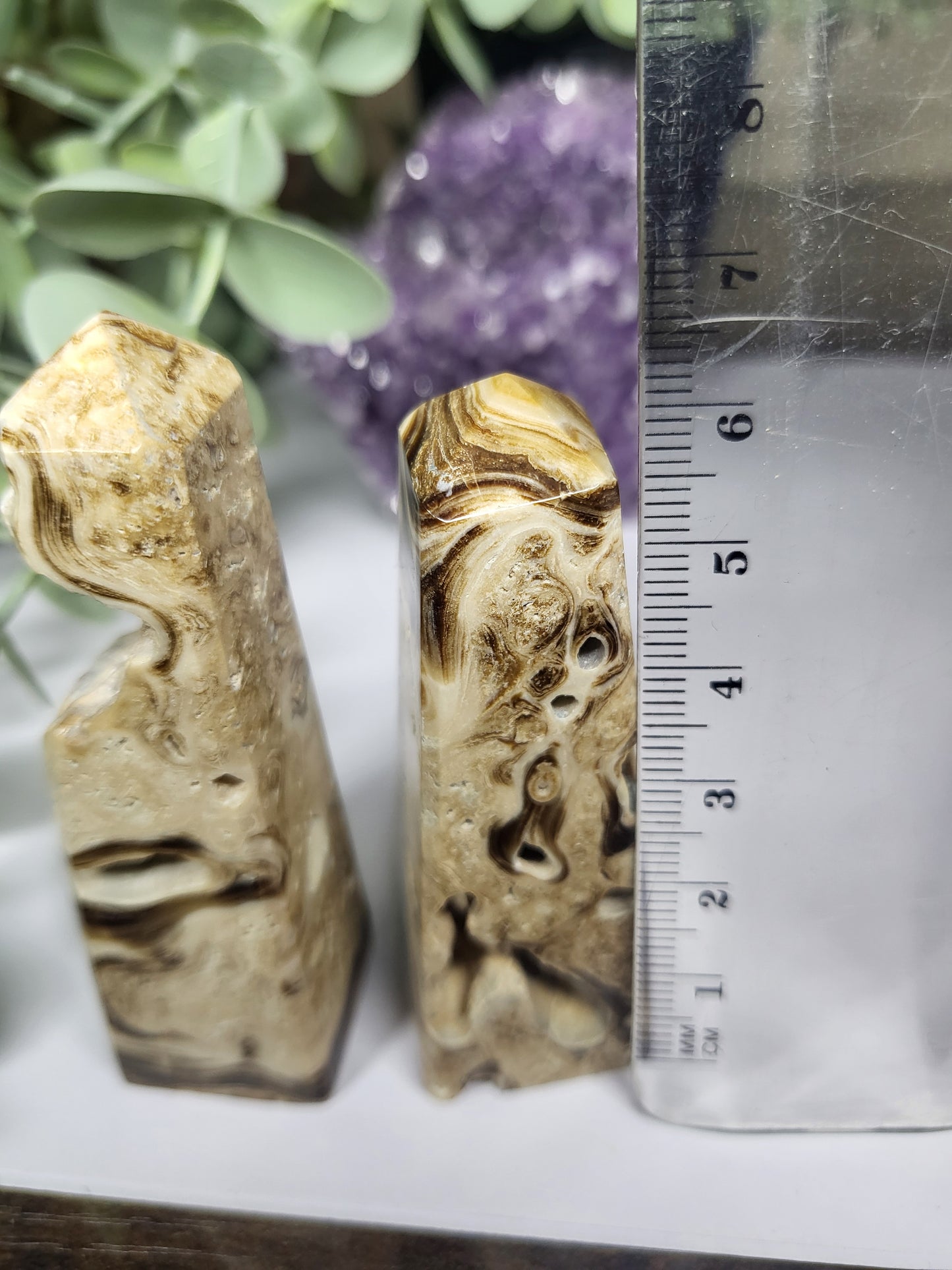 Chocolate calcite point