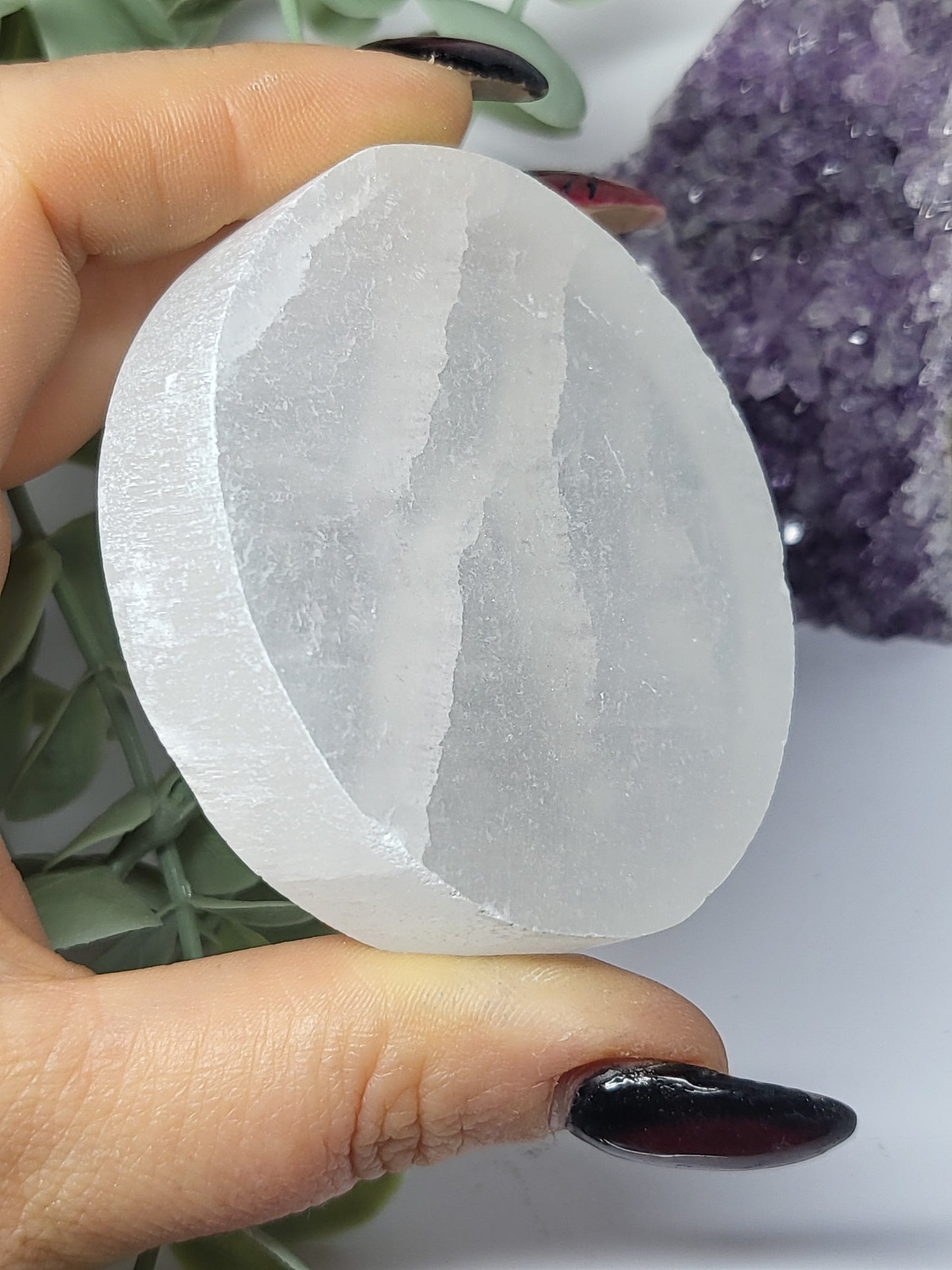Selenite (satin spa) charging plate