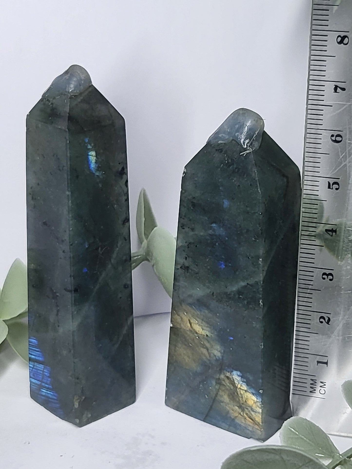 Labradorite point