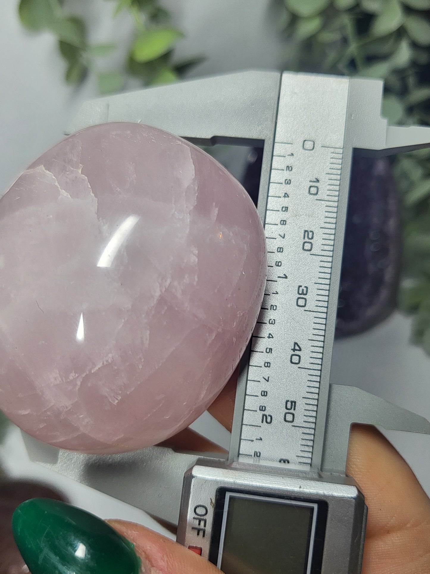 Rose quartz palmstone