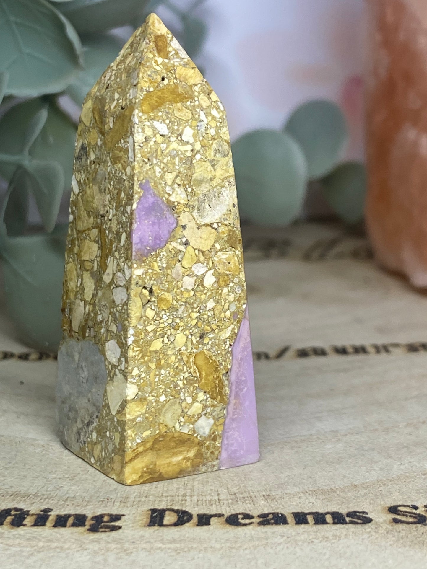 Phosphosiderite Point