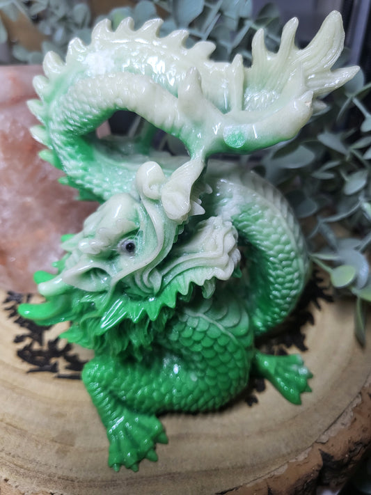 Glow in dark resin dragon (broken claw)