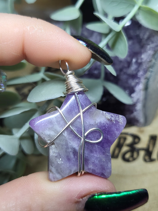 Amethyst star pendant