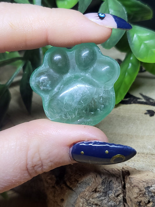 Green fluorite paw print