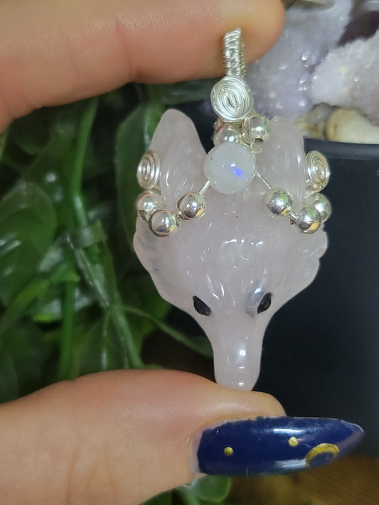 Rose quartz wolf pendant with moonstone