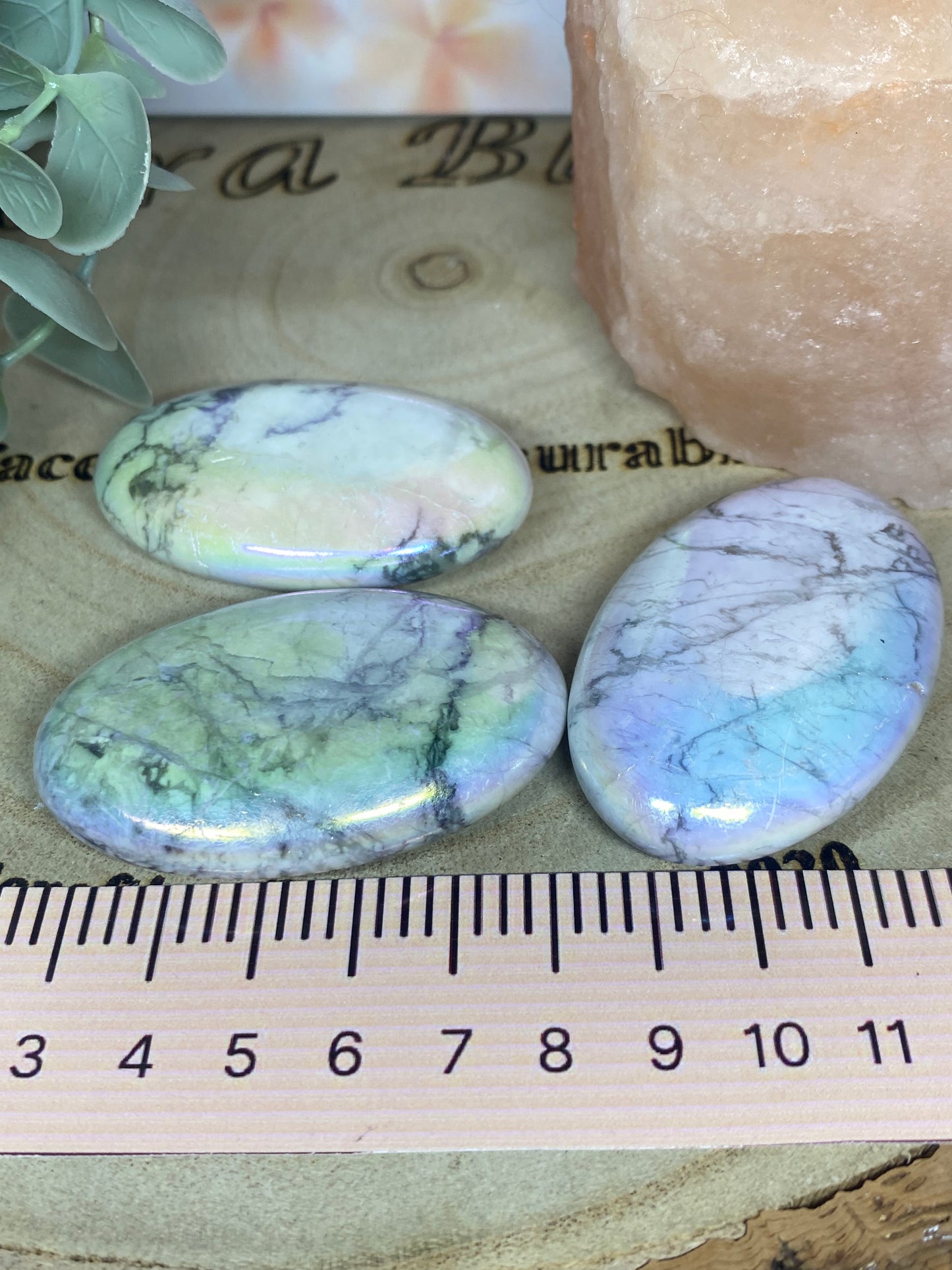 Aura Howlite Palm Stone